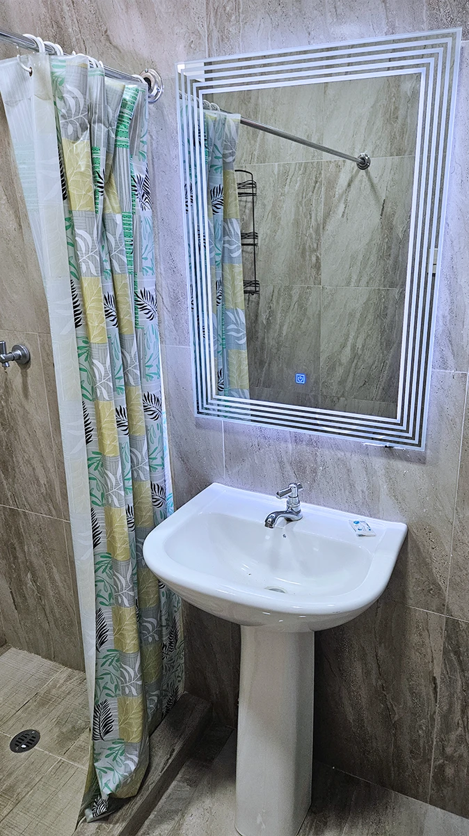 Mini Suite Single